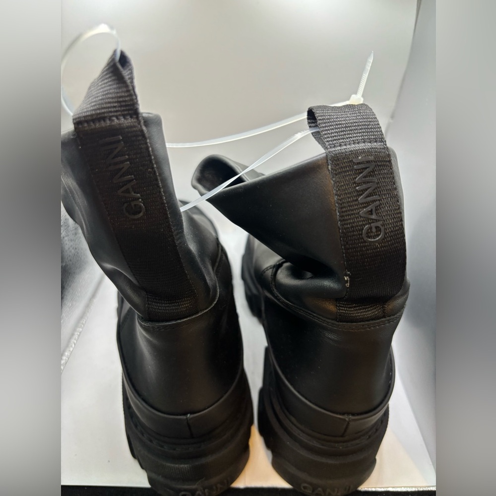 Ganni Ankle‎ Boot size 40 - Picture 3 of 5